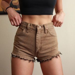 Vintage high waist wrangler shorts